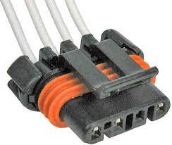 A close up of the wires on a plug